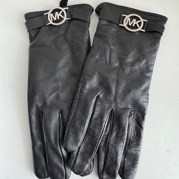 Michael Kors Logo Gloves - Picture 1 of 3